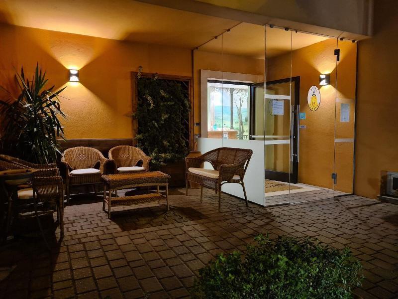 Hotel Cladan Ассизи Экстерьер фото