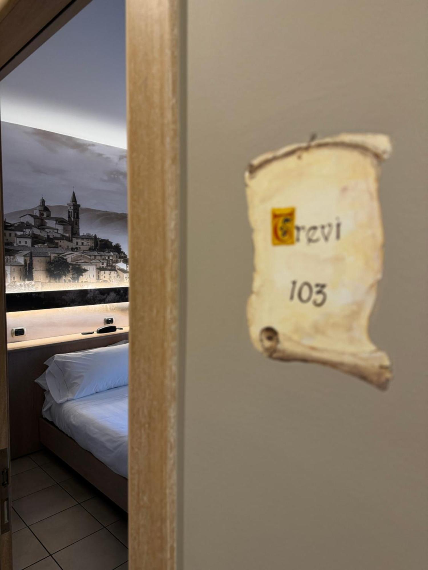 Hotel Cladan Ассизи Экстерьер фото