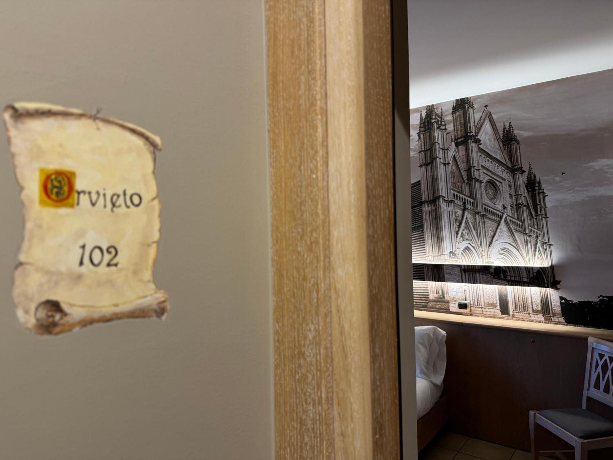Hotel Cladan Ассизи Экстерьер фото