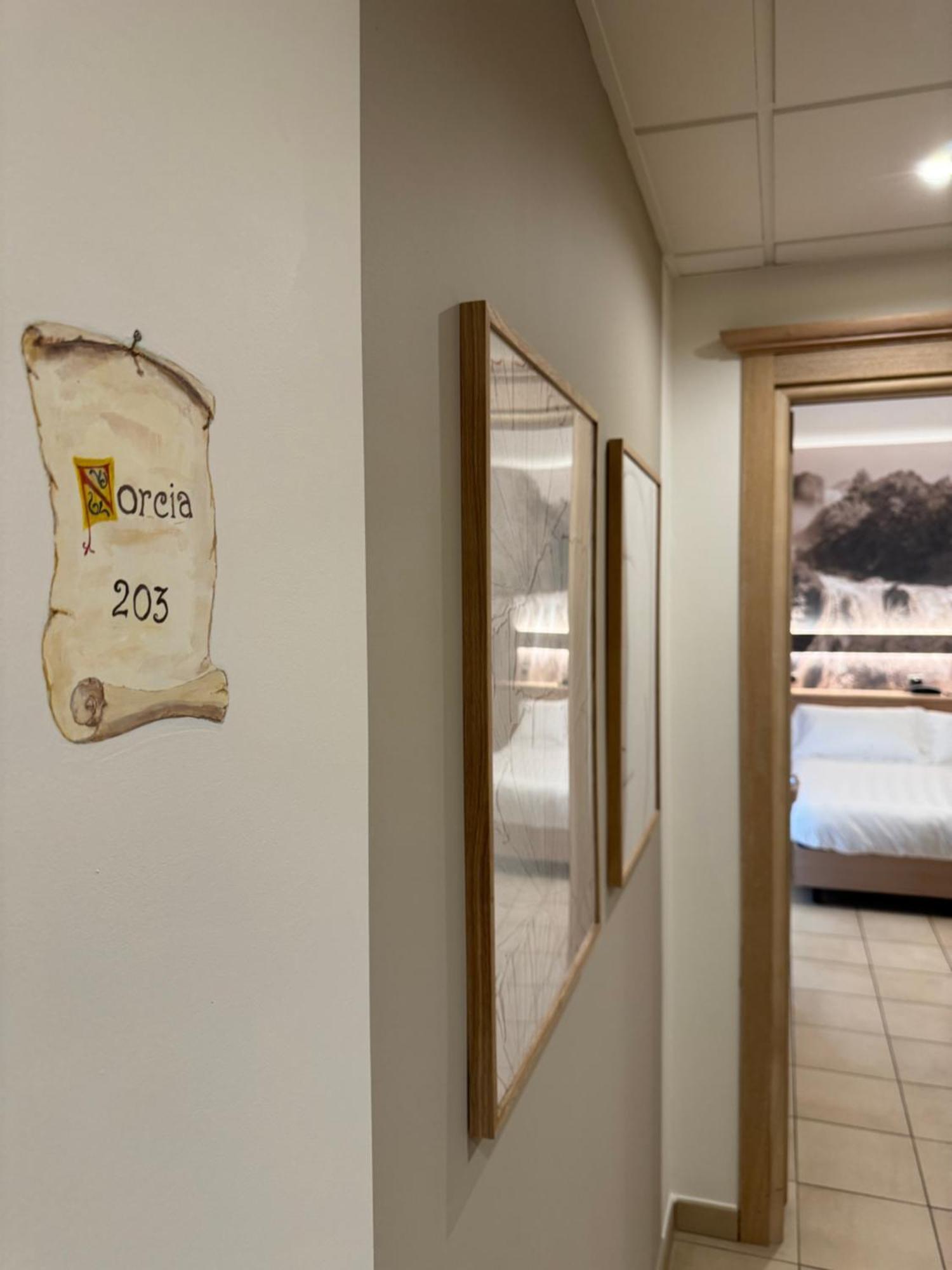 Hotel Cladan Ассизи Экстерьер фото